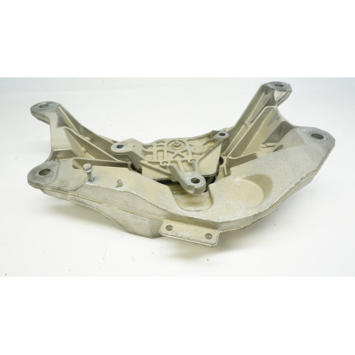 2011 2012 Audi A8 4.2L V8 Transmission Mount Bracket Cross Brace