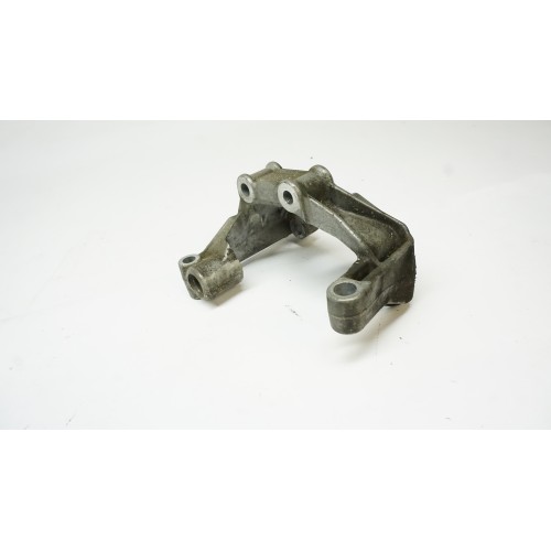 2010 2011 2012 AUDI S4 POWER STEERING PUMP BRACKET