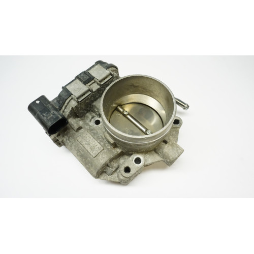 2012-2014 Volkswagen Passat 2.5L Engine Throttle Body 07K133062A