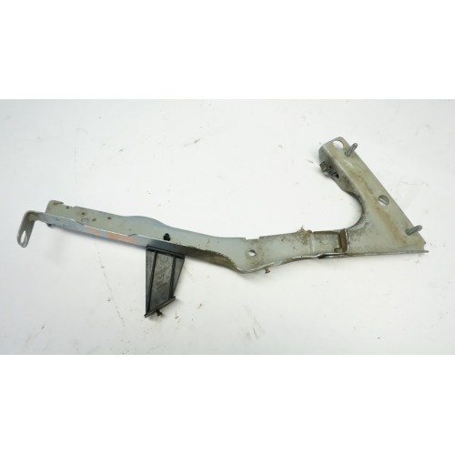 AUDI A5 - LEFT Fender Support Bracket 2008-2017