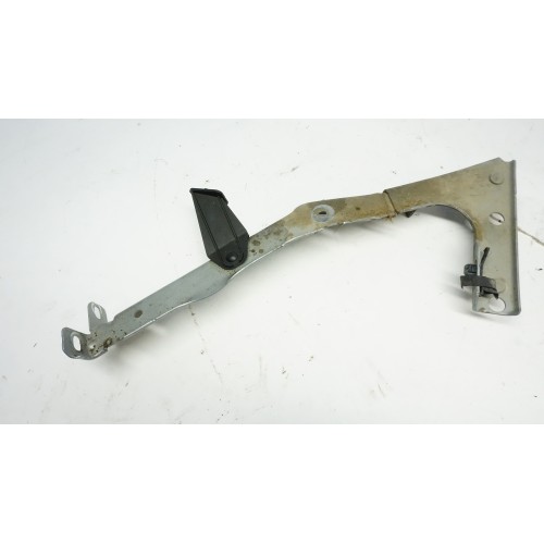 AUDI A5 - LEFT Fender Support Bracket 2008-2017