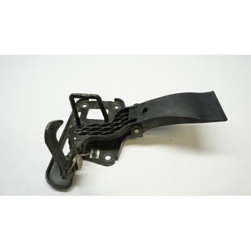 2013 2014 2015 2016 AUDI S4 Hood Safety Catch 8T0823480 OEM