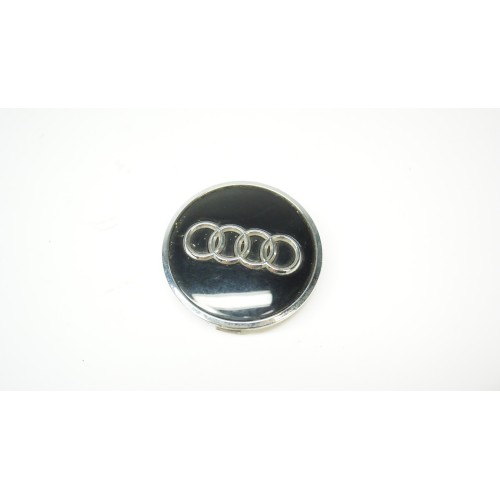 B9 Audi A4 Center Wheel Cap 8W0601170A