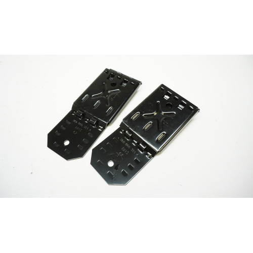 2009-2017 Volkswagen Tiguan Wheel Chock Set 7L0860321A