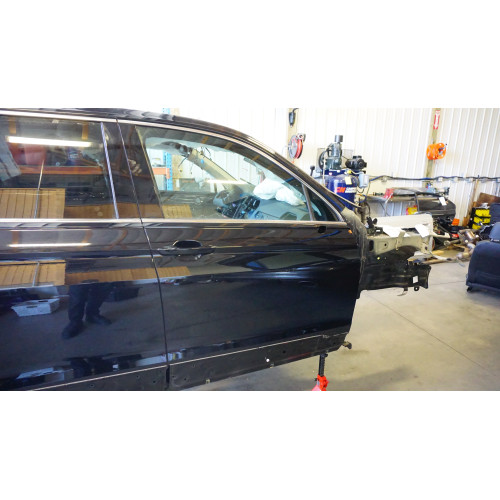 2018-2021 VOLKSWAGEN TIGUAN PASSENGER FRONT DOOR ASSEMBLY Right 5NN831056B