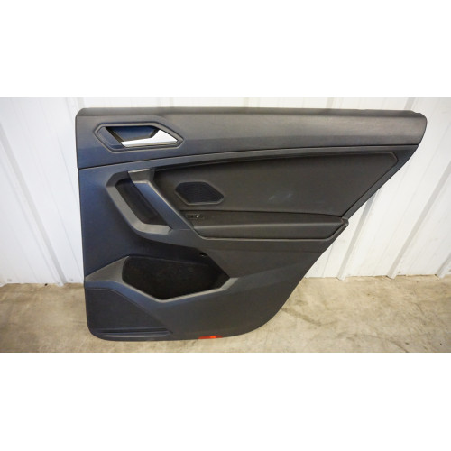 2019 2020 2021 Volkswagen Tiguan Rear Door Trim Panel Right Black
