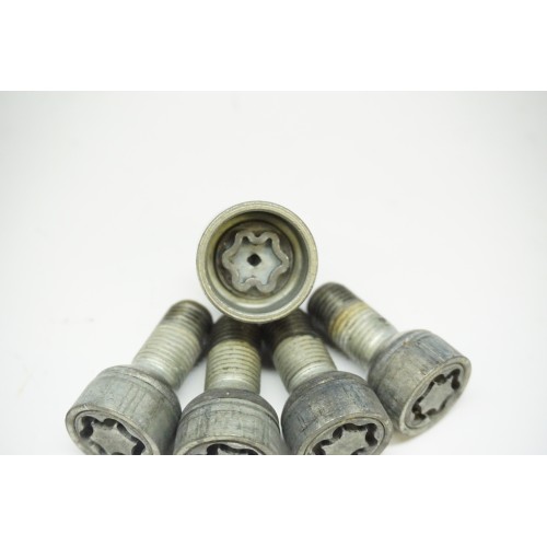 Audi Volkswagen Wheel Lock And Bolt Kit 1K0698137A