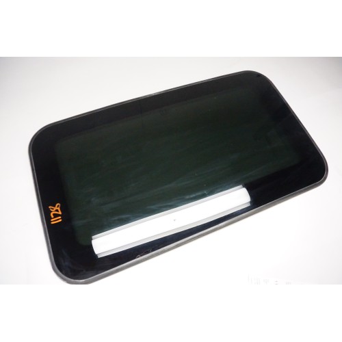 2010-2014 Volkswagen GTI Sunroof Glass 1K6877071