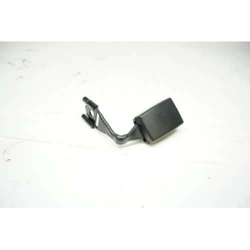 2009-2017 Audi Q5 SQ5 Center Seat Belt Buckle Rear 8R0857740F