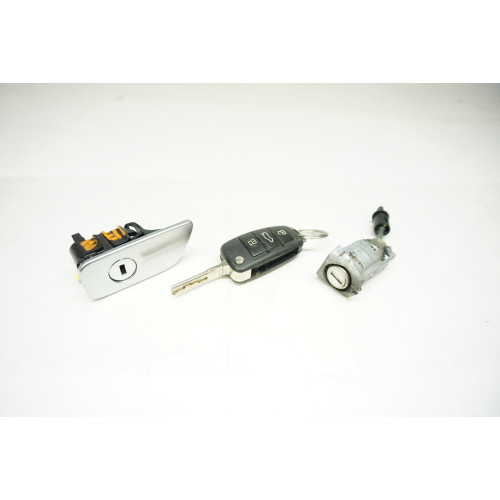 2015 2016 AUDI A3 Key and Lock Set 8V1837167 8V1857131C 8V0837220E