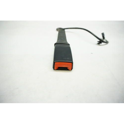 8K AUDI A4 A5 S4 S5 - RIGHT Front Seat Belt Receiver Buckle - BLACK 8K0857756C