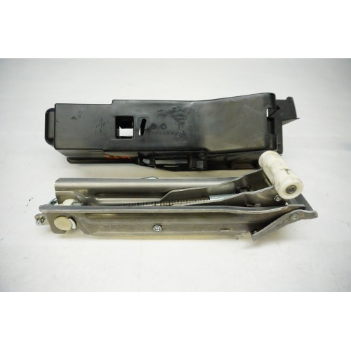 2007-2011 AUDI S6 Emergency Roadside Jack 4F0011031