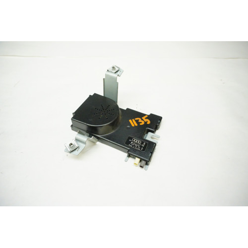 2010-2013 AUDI A3 Antenna Booster 8P4035225D