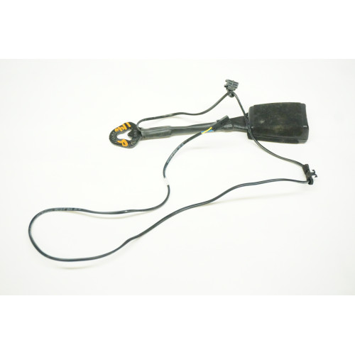 12-17 VOLKSWAGEN BEETLE PASSENGER SEAT BELT BUCKLE RECEIVER 561857756H