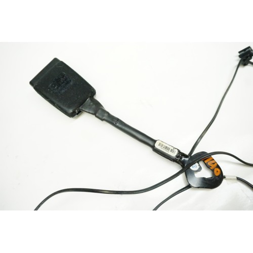 2012-2017 Volkswagen Beetle Driver Seat Belt Buckle Receiver 561857755C