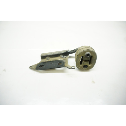 2018 - 2020 AUDI Q5 Center Exhaust Resonator Hanger 80A253144E GENUINE