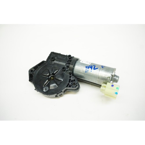 18-20 AUDI Q5 FRONT SUNROOF GLASS ADJUSTMENT MOTOR OEM