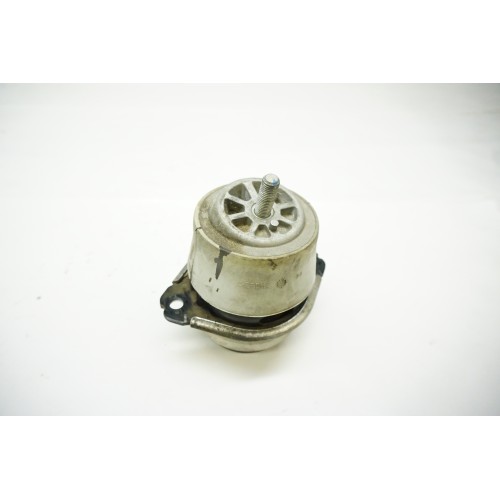 2007-2015 AUDI Q7 Engine Motor Mount 7L8199131A
