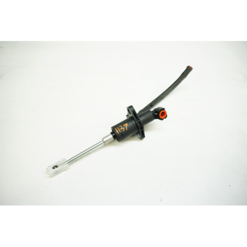 2000-2006 AUDI TT Clutch Master Cylinder OEM 1J1721388G