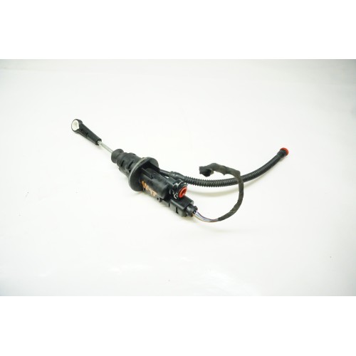 2008-2017 Audi A4 S4 A5 S5 Manual Transmission Clutch Master Cylinder 8K1721401G