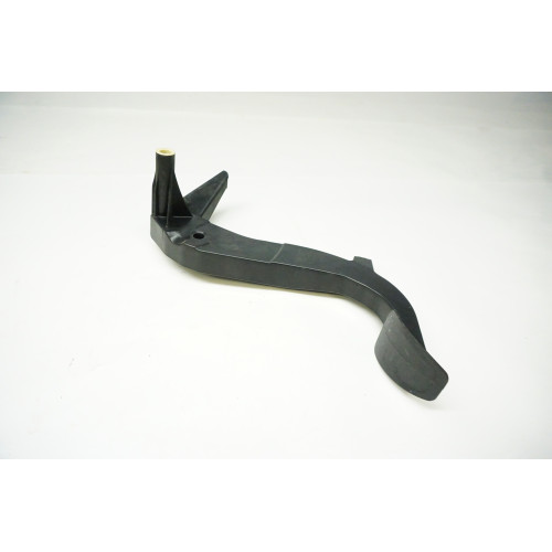 2013-2017 AUDI S5 S4 Manual Clutch Pedal 8K1721316B OEM