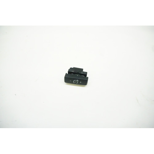 Odometer Reset Switch  561941557A  Volkswagen Passat