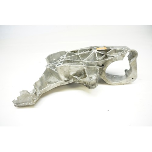 2004-2006 Audi A8 4.2L V8 Pulley Bracket 077121235Q