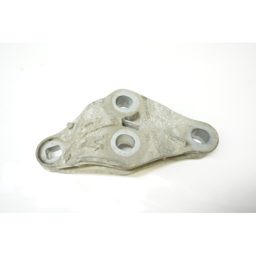 D3 AUDI A8 4.2L V8 Engine Support Bracket 4E0199603N