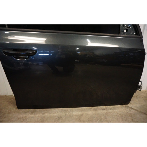 10-14 Volkswagen Golf GTI Passenger Front Door 5K4831056H