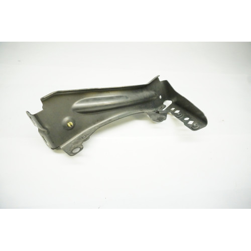 MKII Audi TT Driver Side Fender Support  Bracket Left 8J0-821-135-F