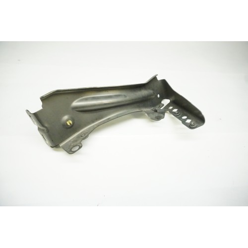 MKII Audi TT Driver Side Fender Support  Bracket Left 8J0-821-135-F