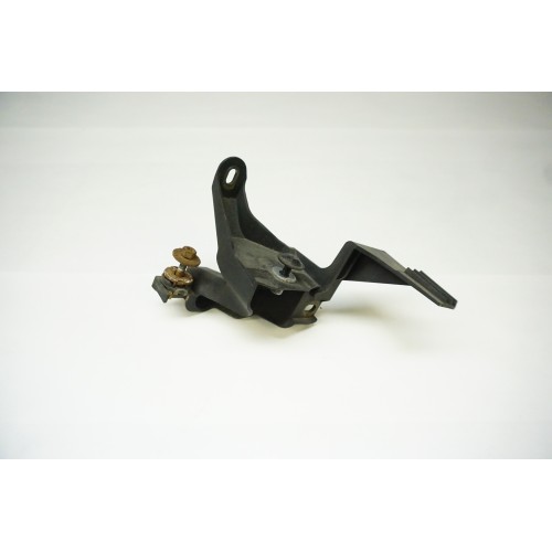 2011-2015 Audi TT Right Headlight Bracket Mount 8J0806540A