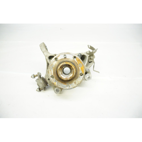 2017-2019 Volkswagen Alltrack Right Steering Knuckle Spindle 5Q0407254A