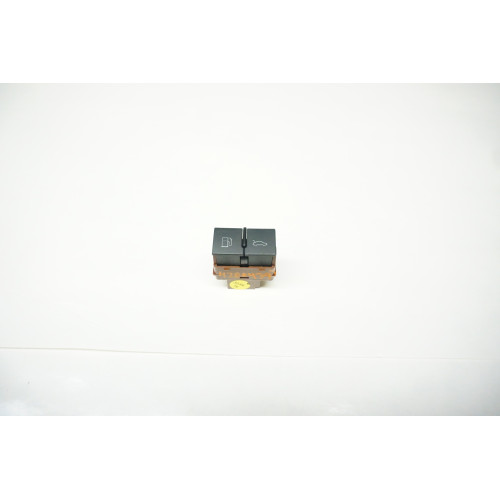 2005-2011 AUDI A6 Fuel Door / Trunk Release Switch 4F0959833A OEM