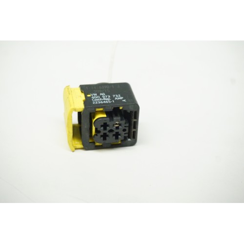 2016-2018 AUDI A6 Pig Tail Plug 4G0973732