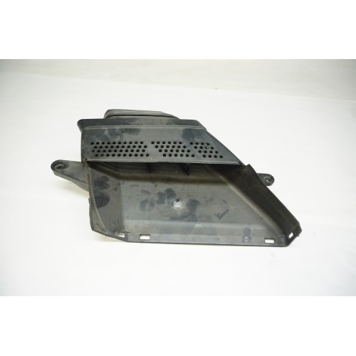 2013-2015 Audi RS5 Right Air Box Intake Duct Guide 8T0129906A