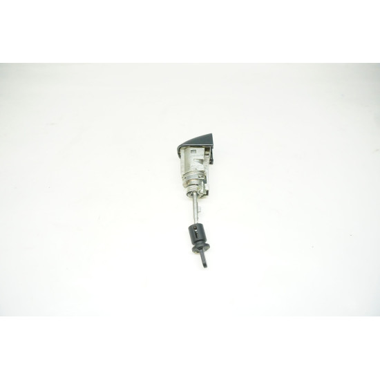 2013-2015 Audi RS5 Door Handle Lock Trim 8K0839879 LZ7S