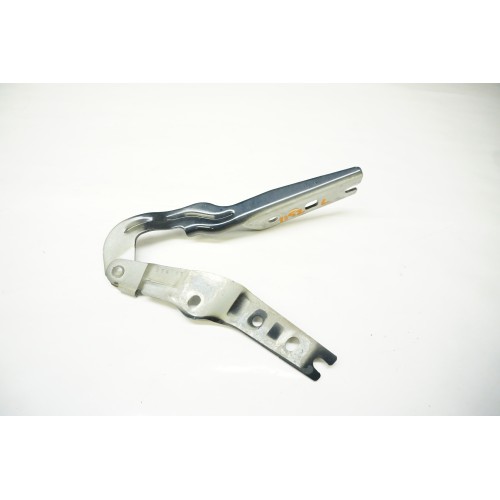 2017-2019 Volkswagen Alltrack Driver Side Hood Hinge 5GM823301A