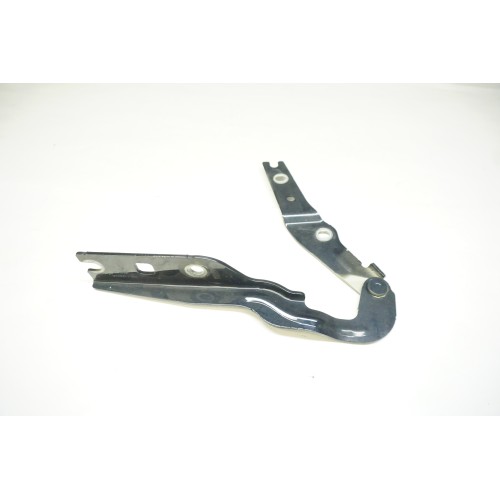 2017-2019 Volkswagen Alltrack Passenger Side Hood Hinge 5GM823302A