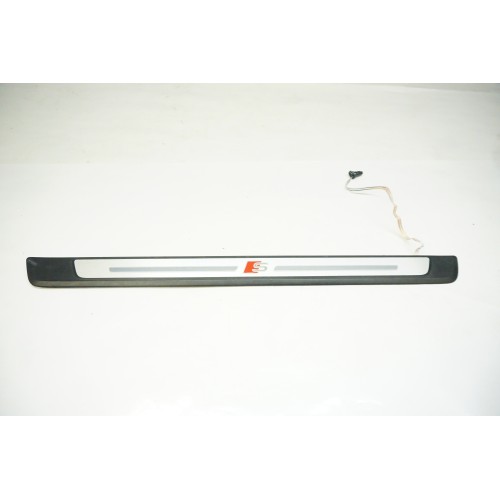 2017-2019 Passenger Illuminated Door Sill Plate 8W0947418A