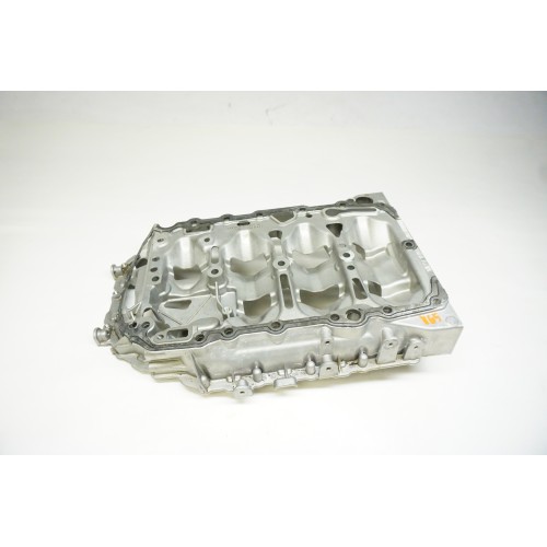 19-23 AUDI Q3 Upper Upper Oil Pan 06K103603CQ