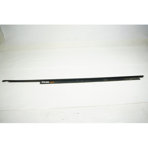 2013-2015 AUDI RS5 Driver Door Exterior Belt Molding Gloss Black 8T0853283M