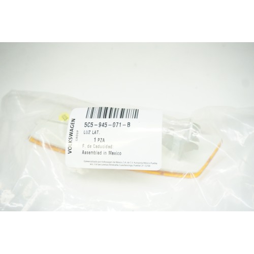 18-23 Volkswagen Tiguan LEFT Genuine Front Bumper Side Marker Reflector 5C5945071B