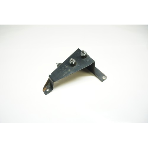 B8 AUDI RS5 Oil Cooler Mount RIGHT 8K0805546A