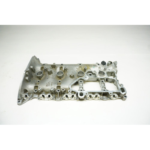 2020-2022 Volkswagen Passat Engine Camshaft Bracket 06L103475H