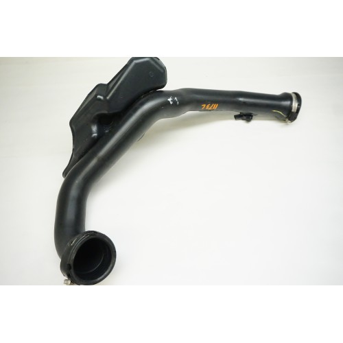 21-23 AUDI Q5 2.0T Intercooler Throttle Body Silencer Hose 80A145673L