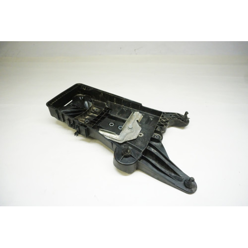18-23 Volkswagen Atlas Battery Tray Mounting Plate 3QF915331