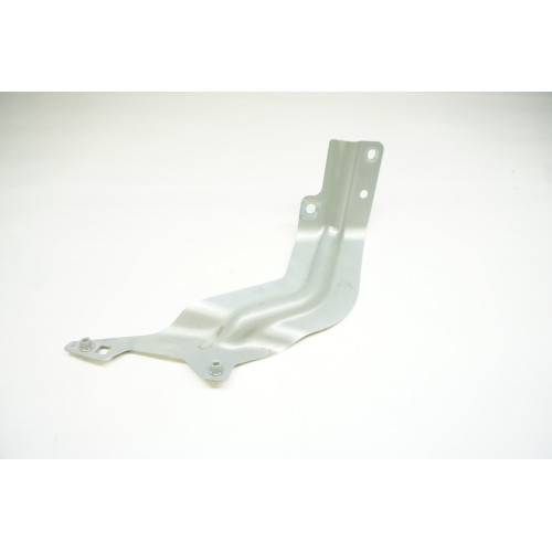 18-23 Volkswagen Atlas Driver Fender Support Bracket - Front Lower 3CN821135A