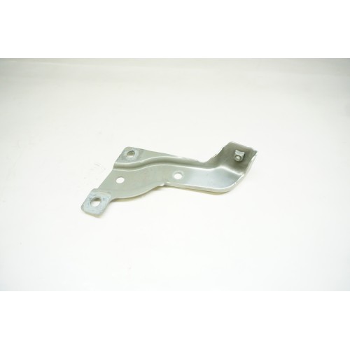 18-20 Volkswagen Fender Bracket - Left Upper 3CN821183