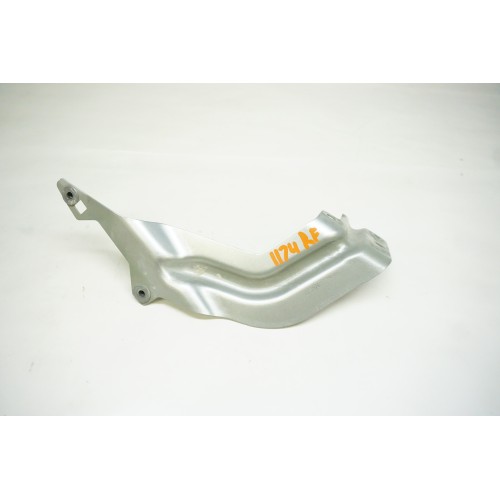 18-23 Volkswagen Atlas Passenger Fender Support Bracket - 3CN821136A